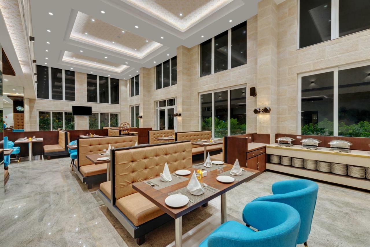 The Fern Residency, Satara Maharashtra Hotel Екстериор снимка